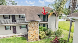 9851 113th St Unit 206, Seminole, FL 33772