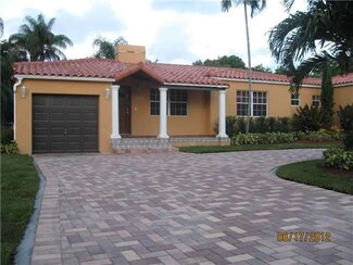 4703 Riviera Dr, Coral Gables, FL 33146