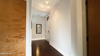 801 N 4th St Unit 301, Wilmington, NC 28401