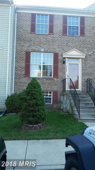 3439 Wood Creek Dr, Suitland, MD 20746