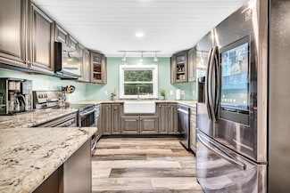 3 Hodgeman Ave, Saco, ME 04072