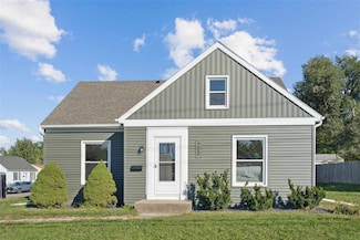 700 Memorial Dr SE, Cedar Rapids, IA 52403