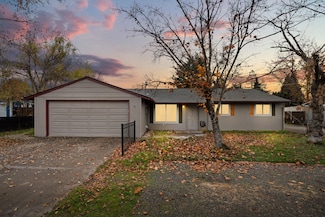 2711 Elliott Ave, Medford, OR 97501