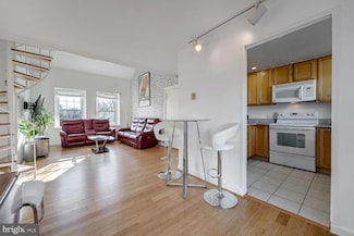 2950 S Columbus St Unit C2, Arlington, VA 22206