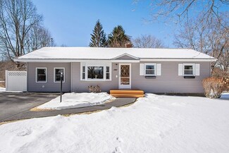 180 Rolling Acres Rd, Lunenburg, MA 01462