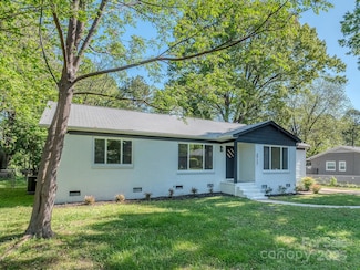 2717 Springway Dr, Charlotte, NC 28205