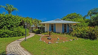 3060 SE Falmouth Dr, Stuart, FL 34997