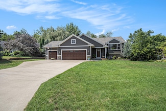 13196 Indigo Ct, Holland, MI 49424