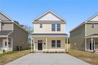 1109 Railroad Ave, Suffolk, VA 23434
