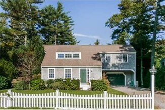 5 Cove St, Marion, MA 02738