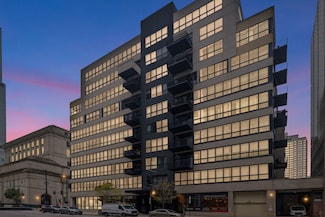 130 S Canal St Unit 212, Chicago, IL 60606