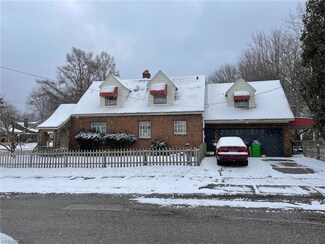 204 E Tuscarawas Ave, Barberton, OH 44203
