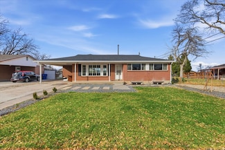 9996 S Opal Cir, Sandy, UT 84094