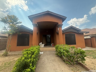 108 Palencia Ave, Laredo, TX 78046