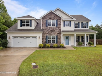 608 Creek Ct, Swansboro, NC 28584