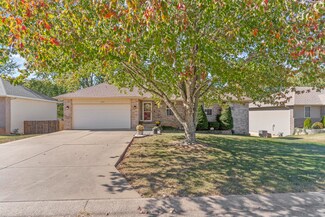 2105 Denny St, Ozark, MO 65721