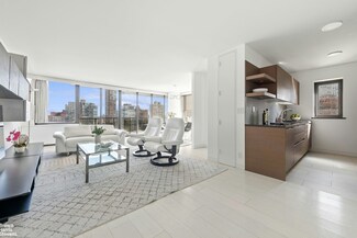 161 W 61st St Unit 24F, New York, NY 10023
