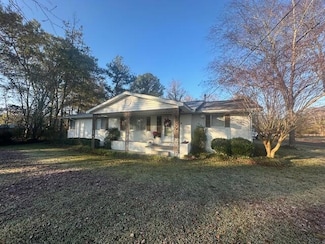 351 Lone Oak Rd, West Point, MS 39773