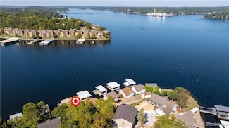 59 Ginger Point, Lake Ozark, MO 65049