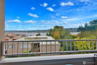 15514 Bothell Way NE Unit 201, Lake Forest Park, WA 98155