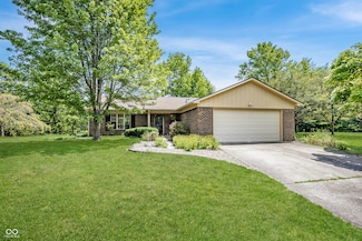 8316 Pointers Ct, Indianapolis, IN 46256