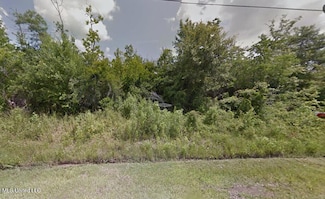 01 Beverly St, Bay St. Louis, MS 39520