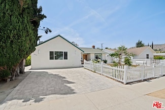 6543 Franrivers Ave, Los Angeles, CA 91307