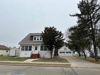 416 E Lincoln St, Waupun, WI 53963