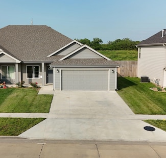 2233 Saddlebrook Dr, Salina, KS 67401