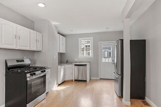 87 Baxter St, Boston, MA 02127