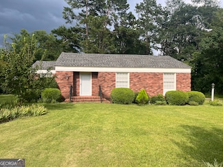107 Lacross St, Dublin, GA 31021
