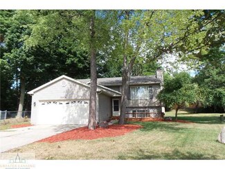 3306 Cooley Dr, Lansing, MI 48911