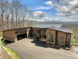417 Bill Claypool Dr, Blue Ridge, GA 30513
