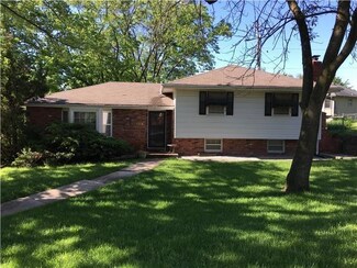 105 NW 61st St, Kansas City, MO 64118