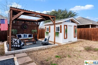 10551 Weser Ln, Helotes, TX 78023