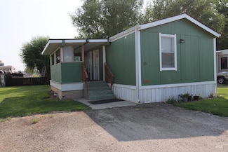 221 Friar Dr, Caldwell, ID 83605