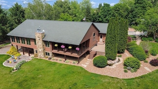 11367 N U S Highway 14, Brooklyn, WI 53521