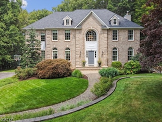 14 Heritage Ct, Randolph, NJ 07869