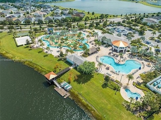 4722 Sleepy Hollow Dr, Kissimmee, FL 34746