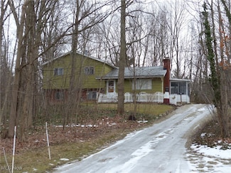 9868 Hoose Rd, Mentor, OH 44060