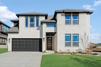 2800 Creekhollow Ct, Lantana, TX 76226