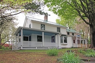 56 Olive St, Northampton, MA 01060