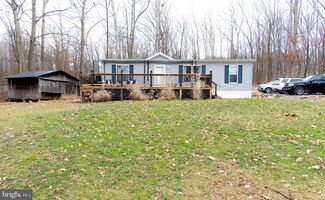 210 Ranch Rd, Spring Grove, PA 17362