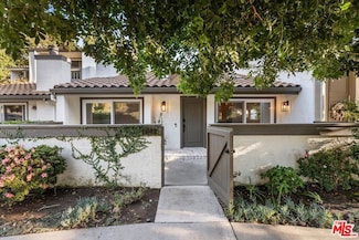 1648 Palisades Dr, Pacific Palisades, CA 90272