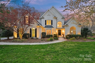 6439 Seton House Ln, Charlotte, NC 28277