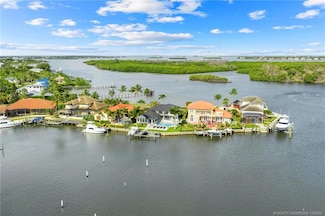 6026 SE Horseshoe Point Place, Stuart, FL 34997