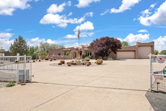 12 Blueberry Ln, Los Lunas, NM 87031
