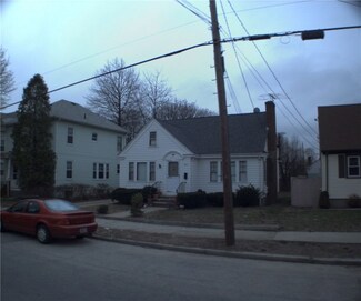 480 Academy Ave, Providence, RI 02908