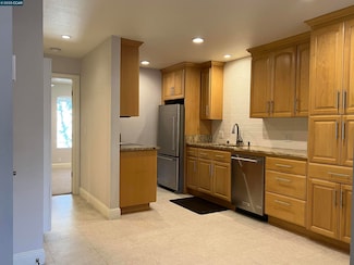 2562 Walnut Blvd Unit 66, Walnut Creek, CA 94596