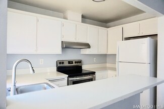 3250 Ashford St Unit J, San Diego, CA 92111